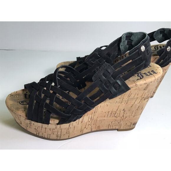 Juicy Couture Women's 6.5 Suede Cork Strappy Black Wedge Sandals Y2K Boho Retro - Picture 2 of 13